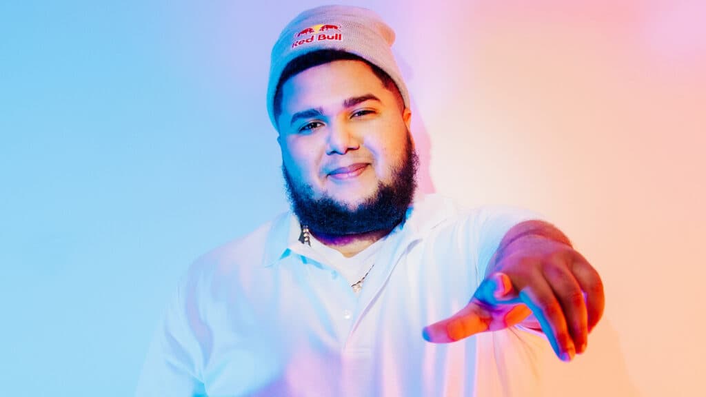 Photo of MenaRD (Image via Red Bull Gaming)