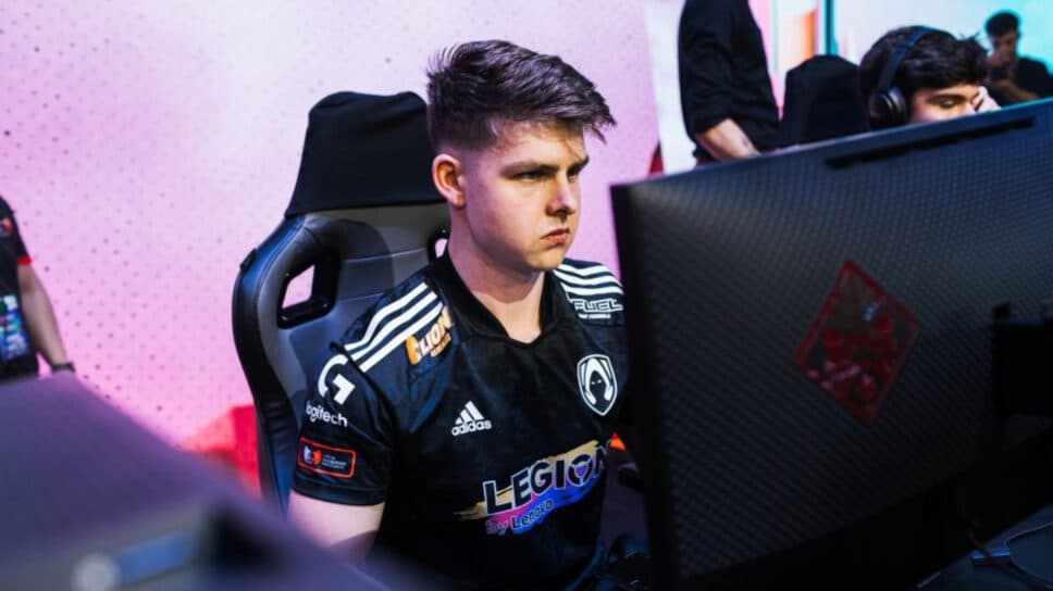 Former pro-player Jackspektra launches website to teach how to play ADC cover image