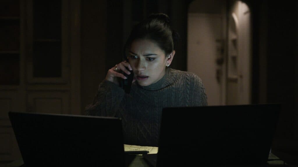 Luciane Buchanan as
Rose Larkin in The Night Agent (Image via Netflix)