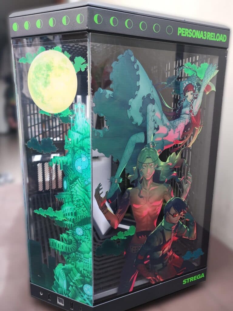 The glass panes shipped with a protective film over them that makes for a satisfying peel-off. (Photo via esports.gg)