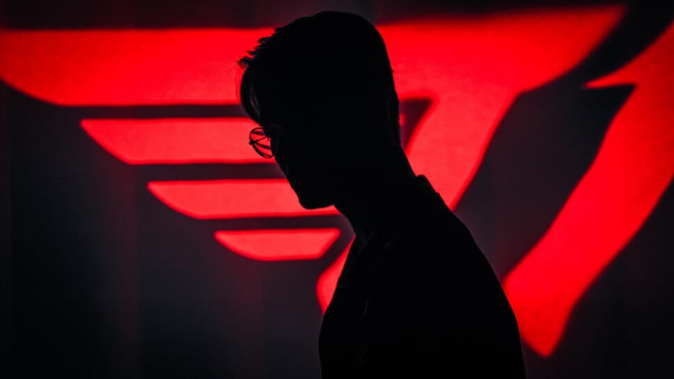 Faker keeps the T1 flame burning – re-signs for T1 cover image