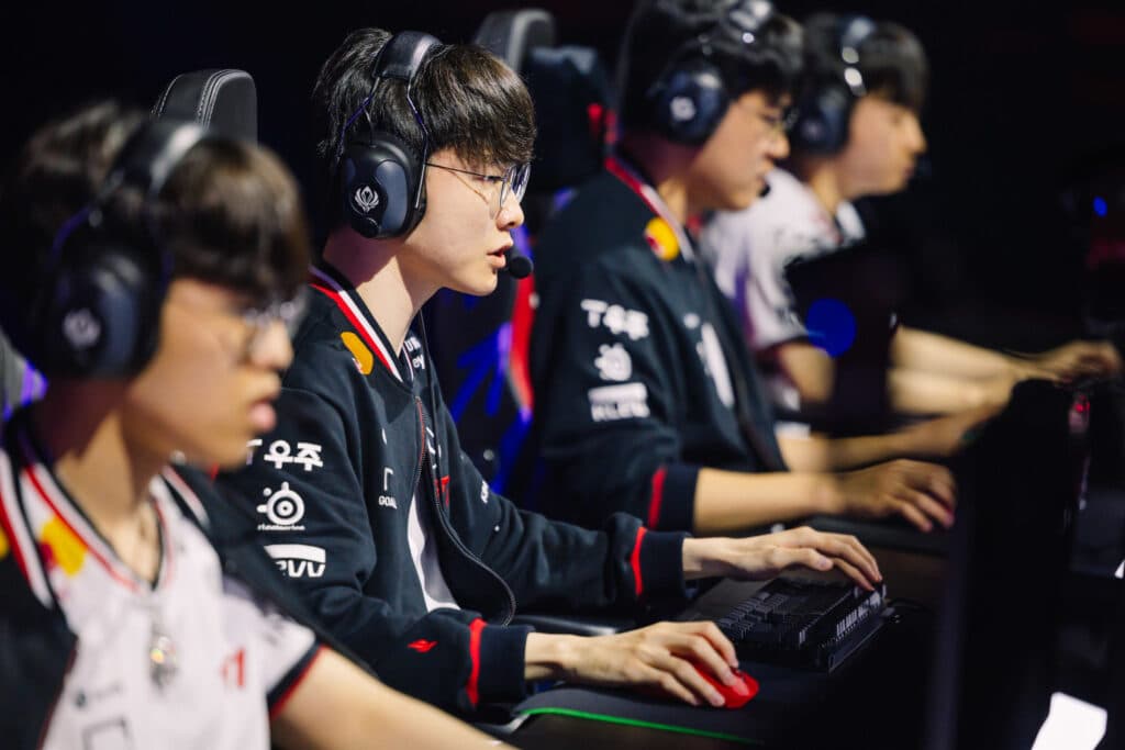 T1 during their match vs CFO (Image via Riot Games | Colin Young-Wolff)