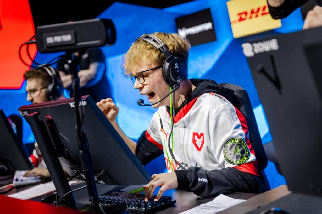 CS2 MOUZ at IEM Cologne 2025 (Image via ESL | Viola Schuldner)