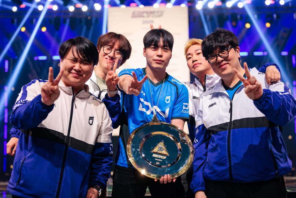 DN Freecs players at the TEKKEN 8 EWC 2025 (photo by Esports World Cup 2025 | Igor Bezborodov)