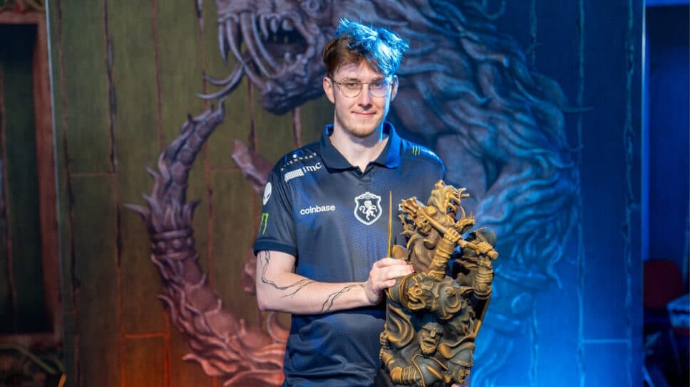 Team Liquid bench SaberLight in post-TI shuffle cover image