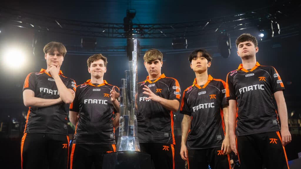 FNATIC will face CFO in their first LoL Worlds 2025 match (Image via Kirill Bashkirov)