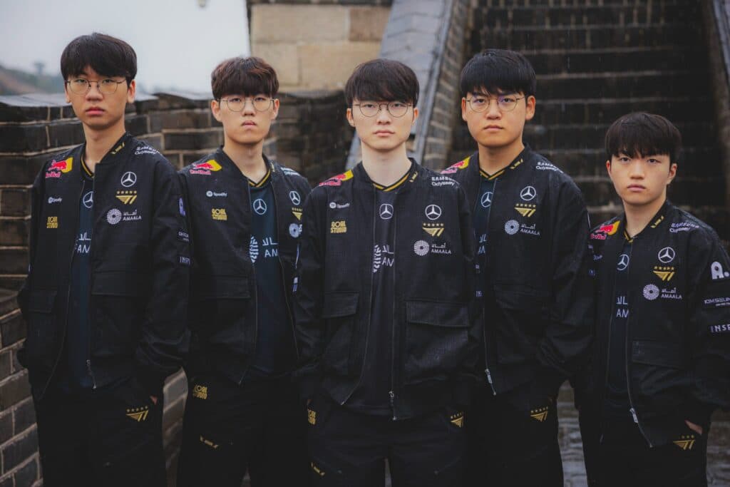 T1 defeated MKOI and advanced to the LoL Worlds 2025 Playoffs (Photo via Riot Games)