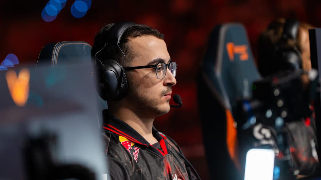 SkewMond is one of the rookies of the LoL Worlds 2025 event (Image via Kirill Bashkirov)