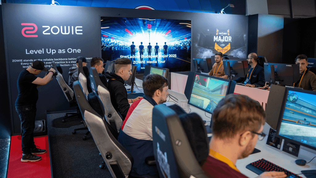 ZOWIE booth at Starladder Budapest Major (Image: Target Esports)