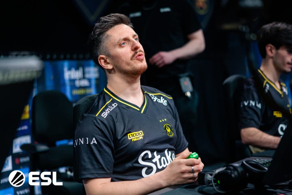 Vitality | Dan "apEX" Madesclaire at IEM Kraków 2026 (Image via ESL)