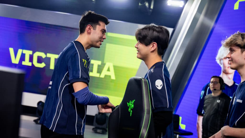 TL nAts and wayne after their victory over Karmine Corp (Image via Wojciech Wandzel | Riot Games)