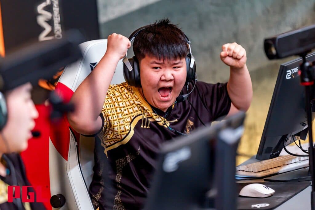 The MongolZ must be pretty happy that DRILLAS won't play at the Major (Photo via PGL)