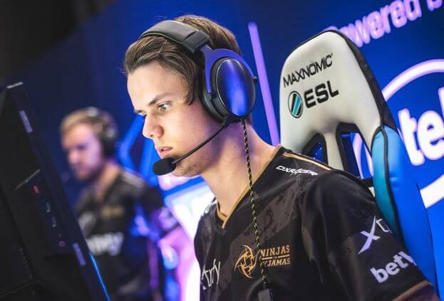 rez is currently the longest tenured member in NIP, joining in June 2017.