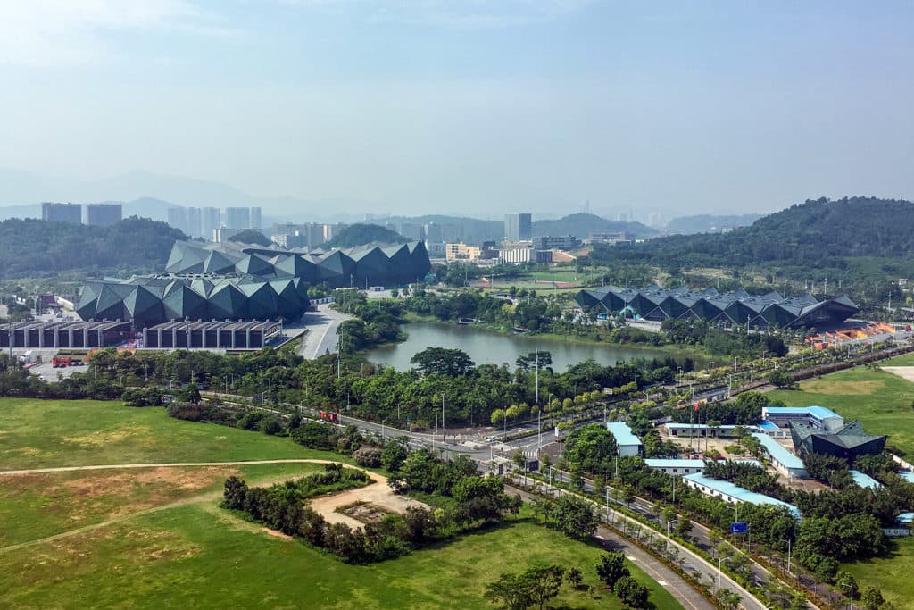 <em>The Shenzhen Universiade Sports Centre. Image Credit: </em><a href="https://commons.wikimedia.org/w/index.php?curid=90485216" target="_blank" rel="noreferrer noopener nofollow"><em>Windmemories</em></a><em> - Own work, CC BY-SA 4.0.</em>