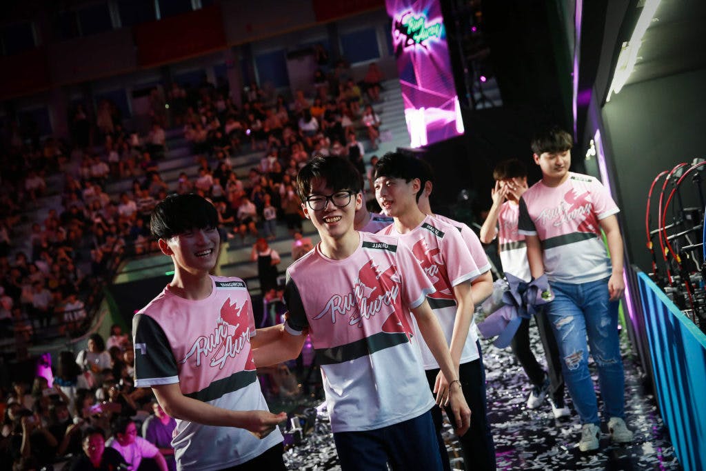 RunAway after their Contenders 2018 Season 2 win. Image credit: Blizzard Entertainment.