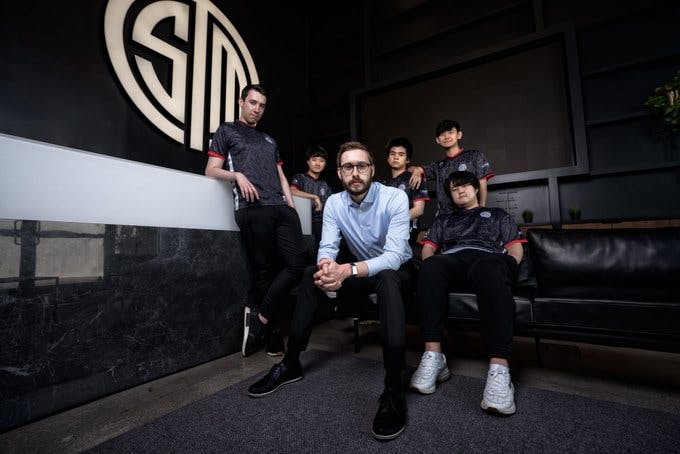 TSM Bjergsen was the head coach of the TSM FTX lineup, but it looks like he is primed to make a return in 2022.