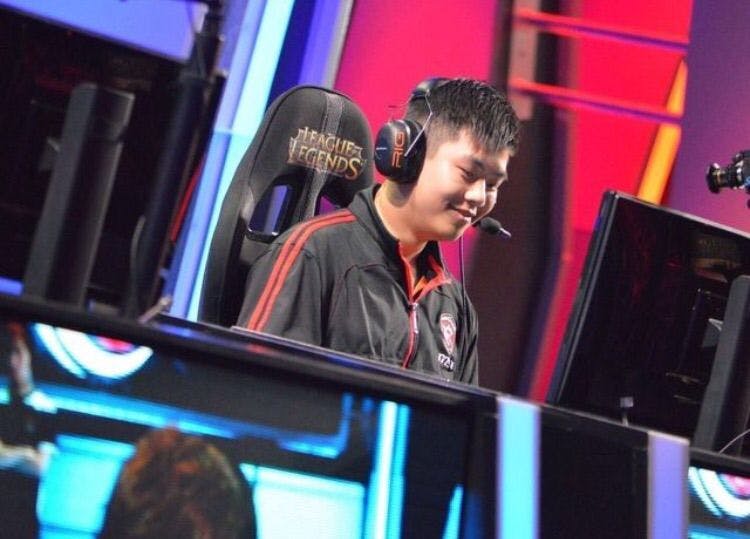 Smoothie first joined the LCS in 2015 Summer Split apart of Team Dragon Knights.