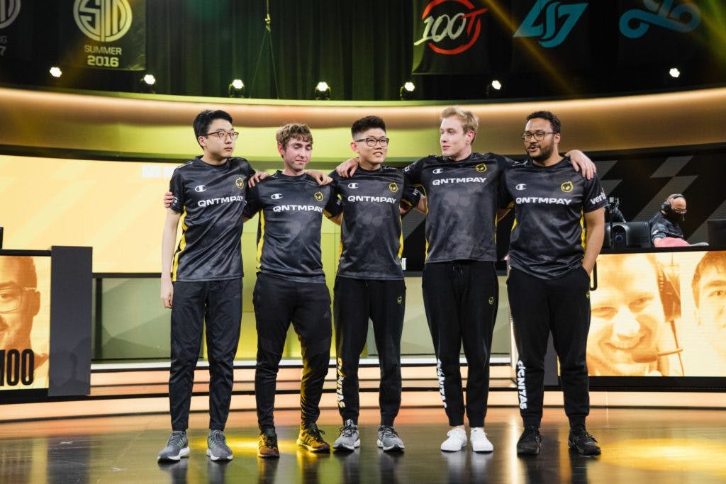 Dignitas and Immortals are currently in a tight race for the sixth seed in the 2021 LCS Summer Split. Image via espat.ai