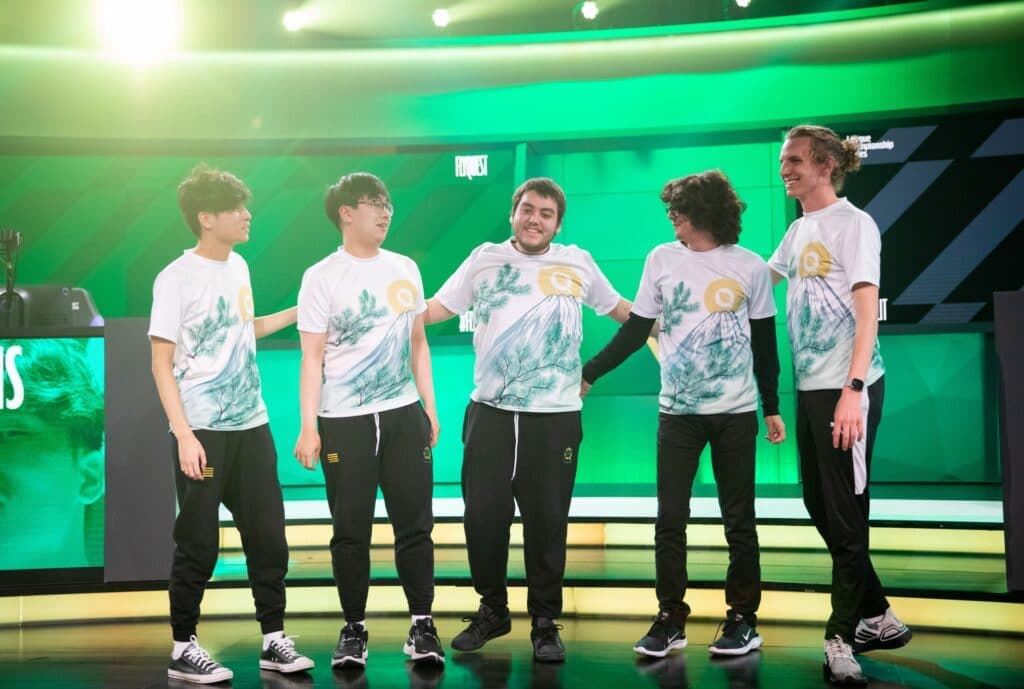 Licorice após vitória na LCS Summer Split 2021.Foto: <a href="espat.ai" target="_blank" rel="noreferrer noopener nofollow">espat.ai</a>