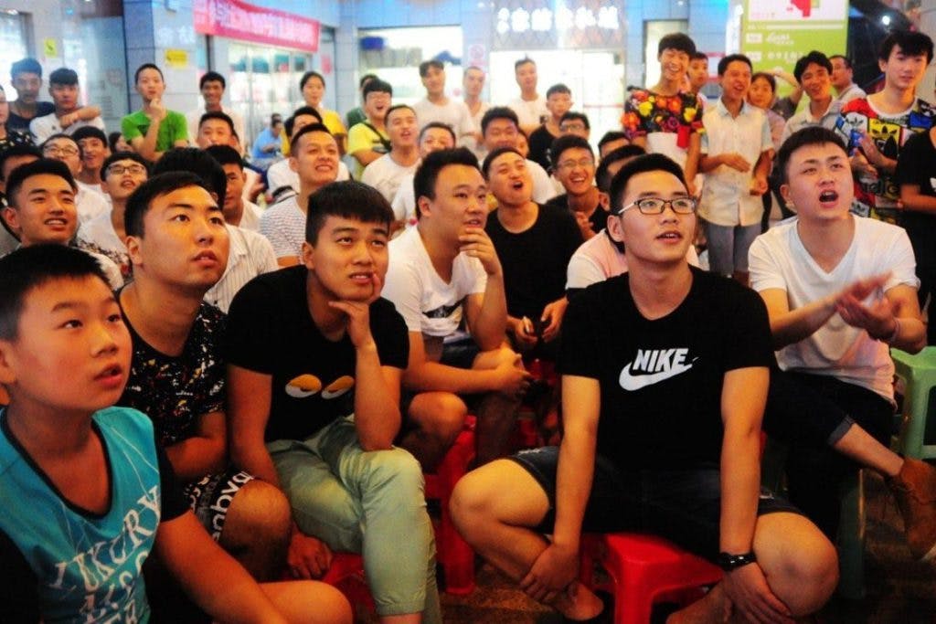 Image Credit: <a href="https://www.scmp.com/news/china/society/article/2104805/chinas-e-sports-phenomenon-just-imagine-americas-entire-capital" target="_blank" rel="noreferrer noopener">SCMP</a>.
