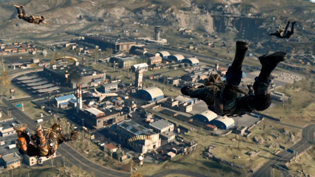 Landing first gives you a huge tactical advantage.  Image Credit: Call of Duty.