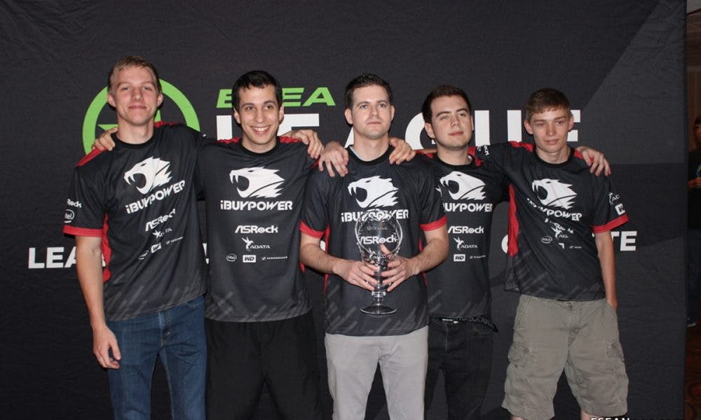 100t Steel with his former teammates at IBUYPOWER back in 2014.