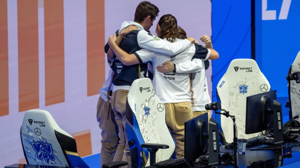 REYKJAVIK, ICELAND - OCTOBER 11: Team Liquid on stage after a victory match at the League of Legends World Championship Groups Stage on October 11, 2021 in Reykjavik, Iceland. (Photo by Wojciech Wandzel/Riot Games)