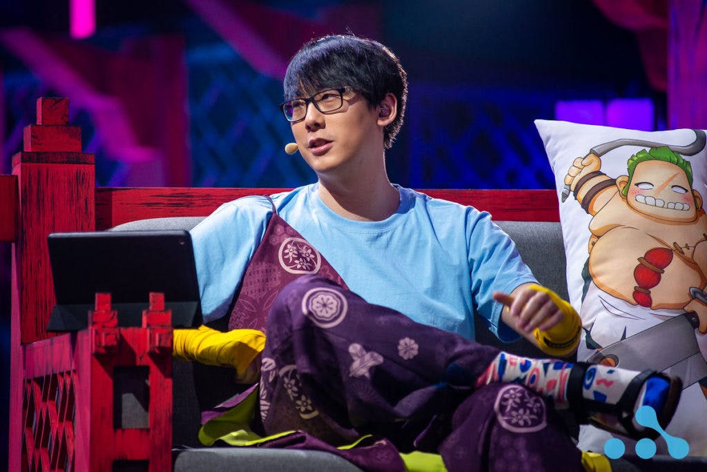 Aui_2000 at the WePlay Animajor. Credit: WePlay Holding