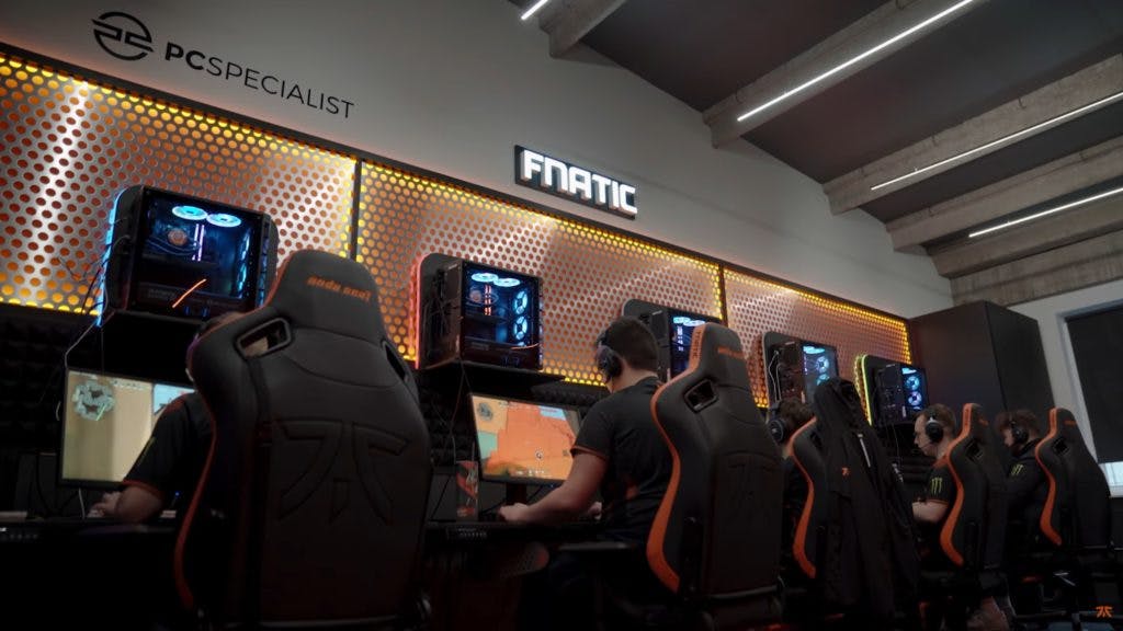 FNATIC drew on their bootcamp experience to overcome a slow start