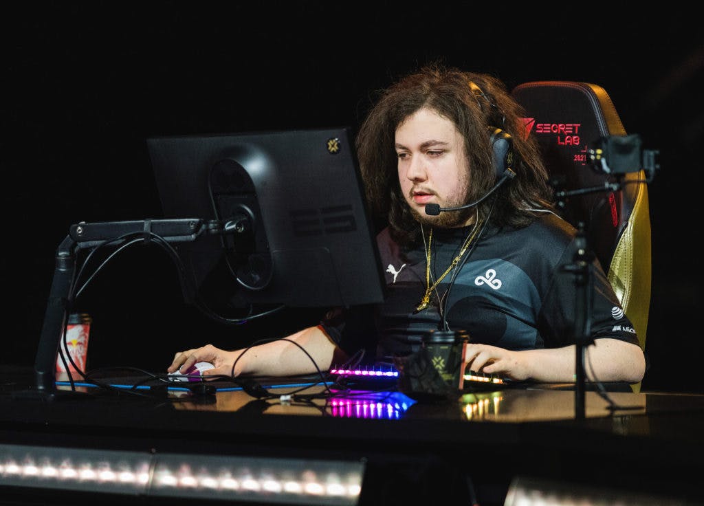 leaf on stage in <a href="https://esports.gg/news/valorant/c9-mitch-cloud9-coach-v1-vct/">Cloud9's match</a> against FULL SENSE. (RIOT GAMES/Michal Konkol)