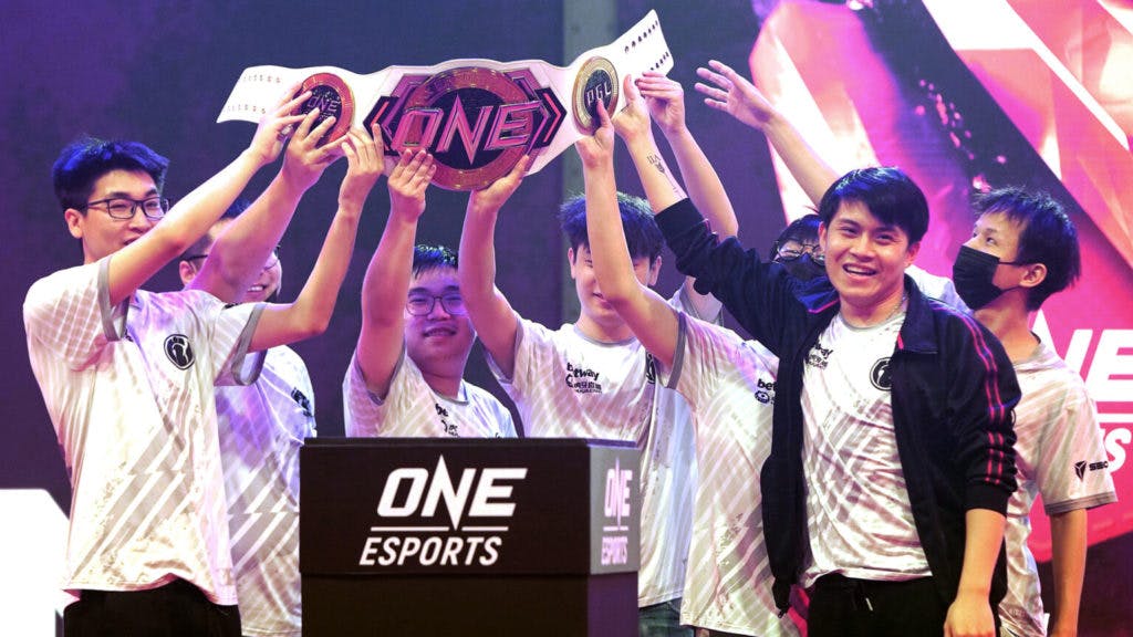An emphatic victory at the Oneesports Singapore Major after Emo's questionable question mark. Image Credit: <a href="https://www.flickr.com/photos/dota2ti/page1" target="_blank" rel="noreferrer noopener nofollow">Oneesports</a>