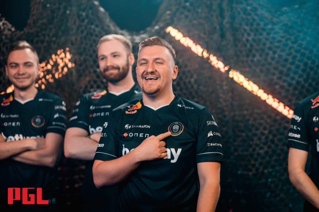 BIG qualified as Legends