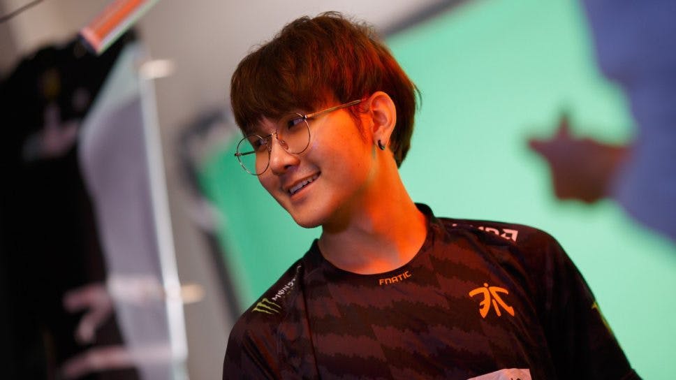 Fnatic soar ahead of T1 and BOOM Esports after a third consecutive win in SEA DPC cover image