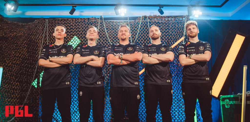 Gob B has returned to help the team as the CS: GO Major Legends.