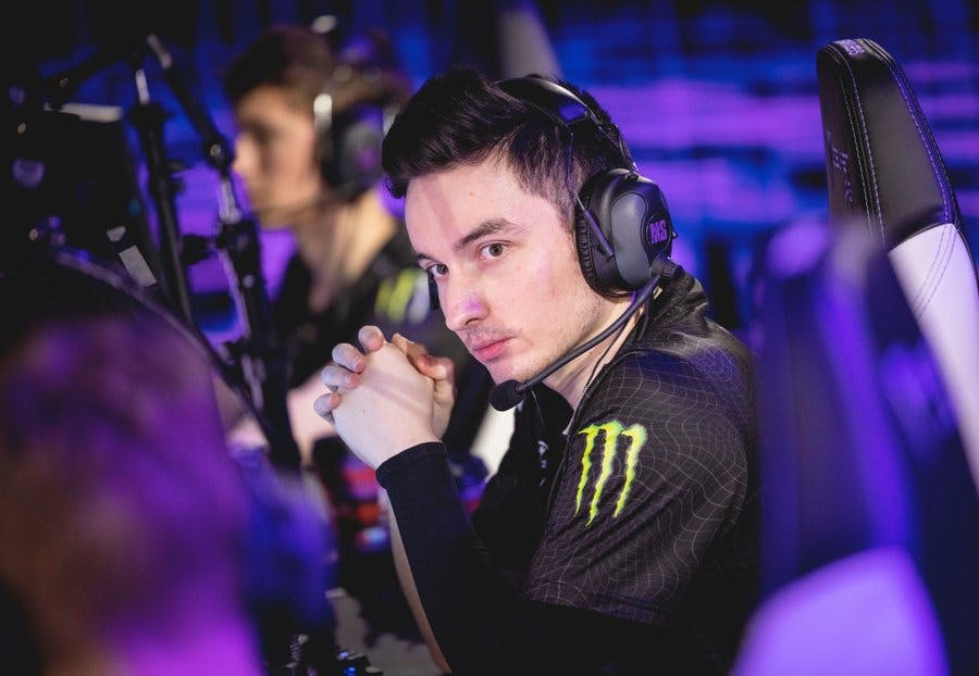 Fnatic Enzo had 216 ACS on Ascent dominating FPX. Image Credit: <a href="https://twitter.com/FNATIC/status/1538223822008090625" target="_blank" rel="noreferrer noopener nofollow">Fnatic</a>.