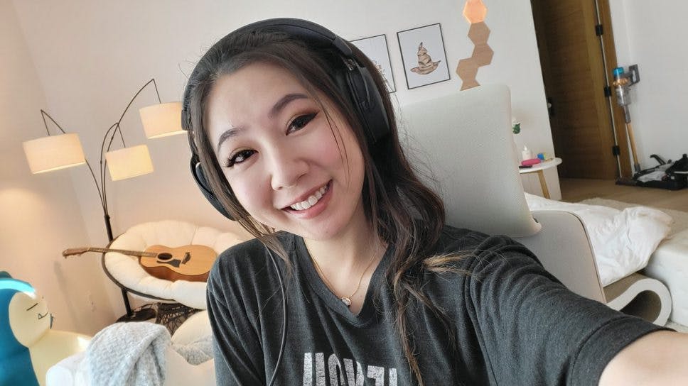 Fuslie becomes latest streamer to switch from Twitch to YouTube cover image