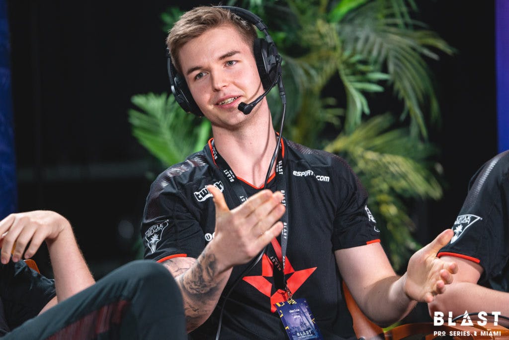Astralis might buyout Device's contract from NiP.