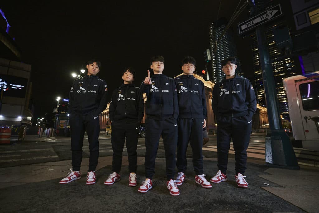 <em>NEW YORK, NEW YORK - OCTOBER 06: T1 poses at the League of Legends World Championship Groups Features Day on October 6, 2022 in New York City. (Photo by Lance Skundrich/Riot Games)</em>