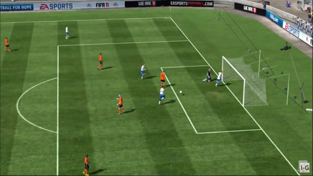 FIFA 11 PC Gameplay<br>Screencapped from <a href="https://youtu.be/6P8IHe15Nok" target="_blank" rel="noreferrer noopener nofollow">igcompany</a>
