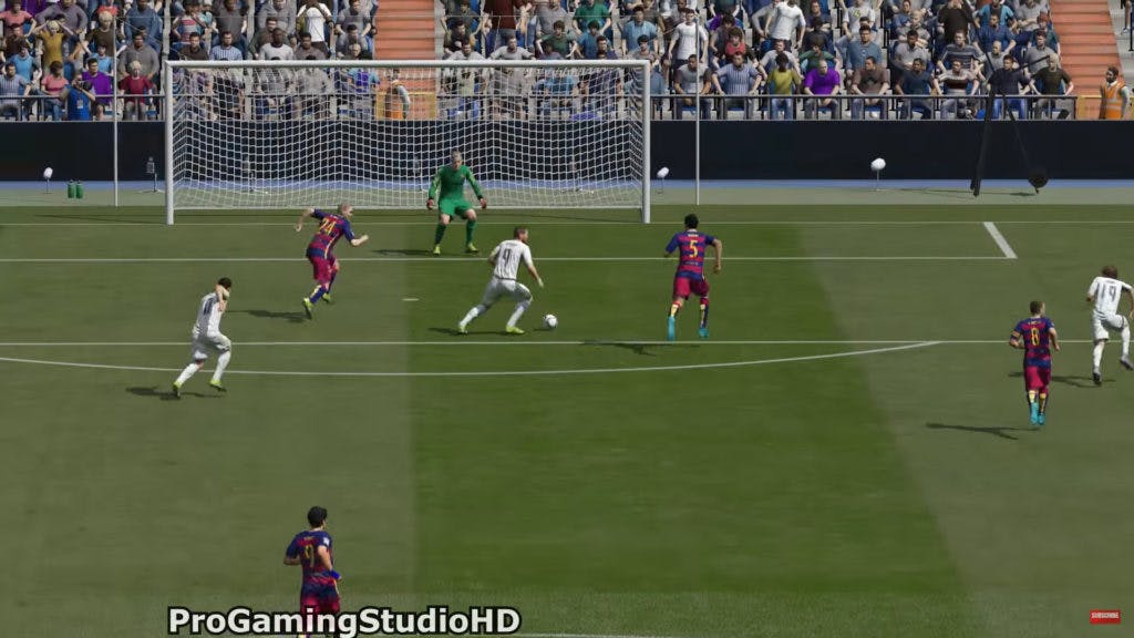 FIFA 16 PC Gameplay<br>Screencapped from <a href="https://youtu.be/1T-vGKBGEQw" target="_blank" rel="noreferrer noopener nofollow">ProGamingStudioHD</a>