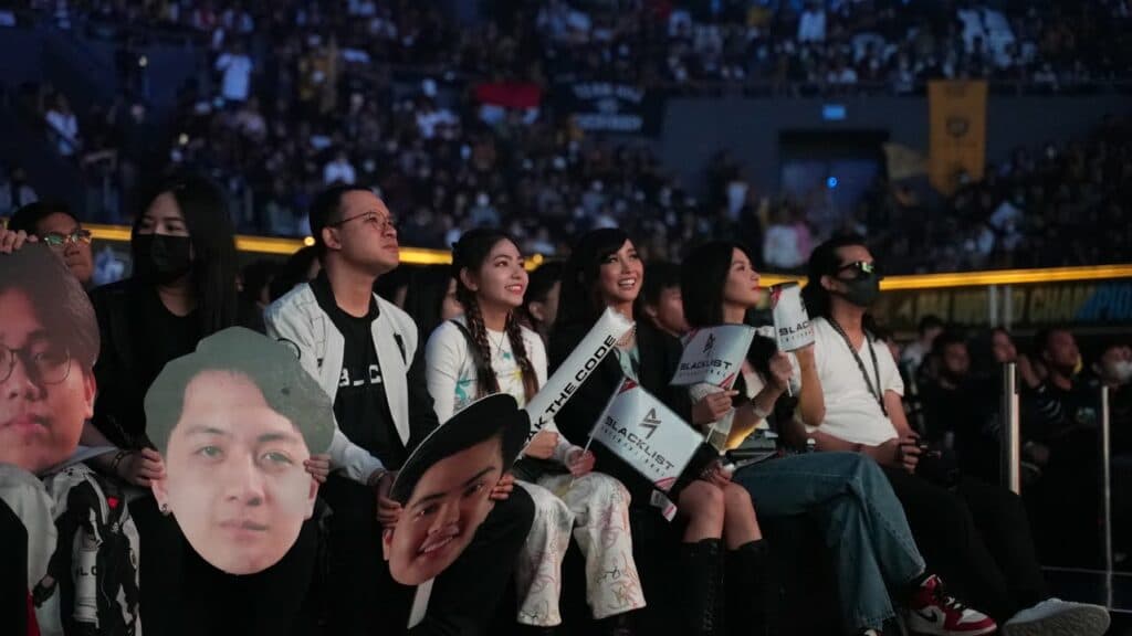 Mobile Legends fans (Image via MOONTON Games)