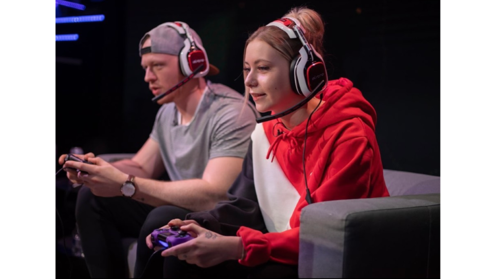 Kels at a Gfinity event in 2019. Photo via Gfinity.