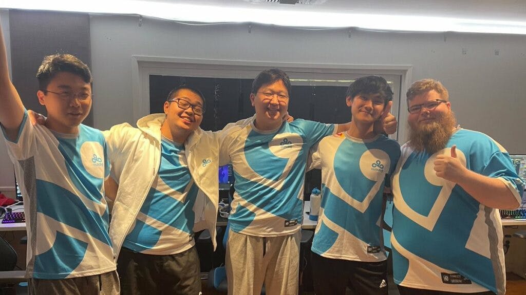 EMENES and Cloud9's Challengers roster celebrating victory, image courtesy of C9LoL on Twitter