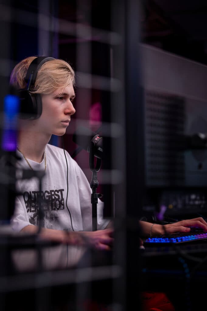 MrSavage poses for a portrait at the Red Bull Gaming Sphere, London, UK on 10th March 2022. // Mark Roe / Red Bull Content Pool // SI202203100722 // Usage for editorial use only //