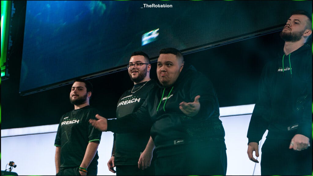 Beans taunted the crowd in Texas before playing against OpTic. Photo via The Rotation.