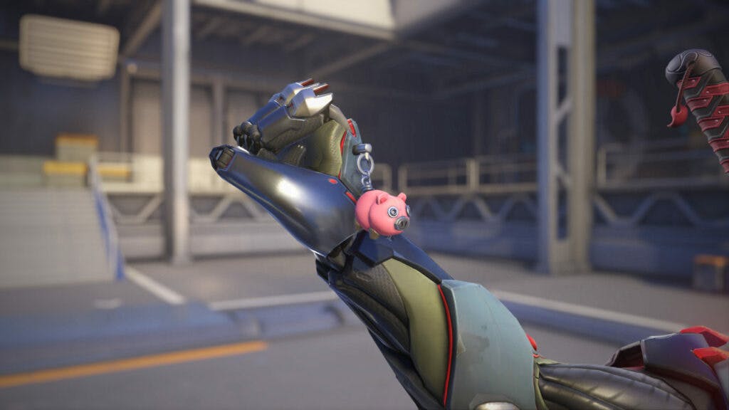 Pigbot weapon charm (Image via Blizzard Entertainment)
