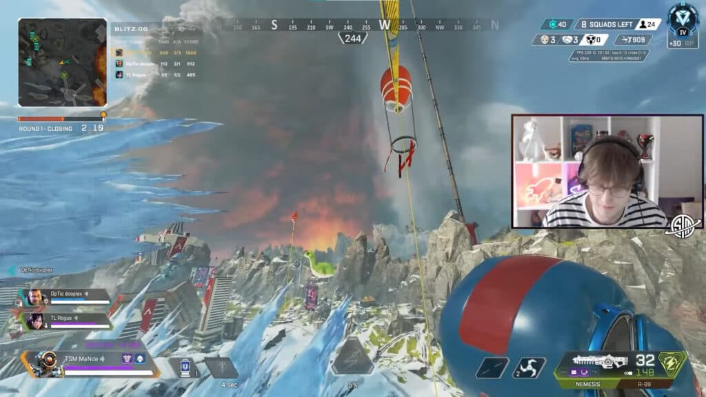 Lots of Pathfinder players, like Mande, use his zipline to redeploy faster around the map.