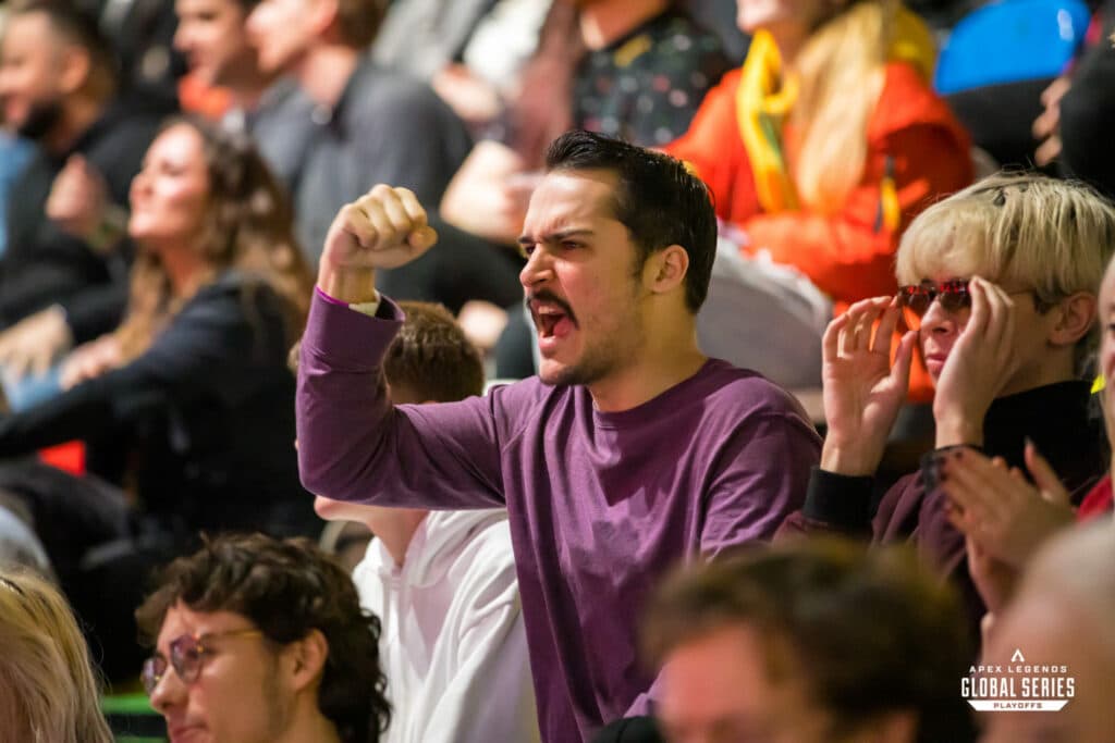 Fans cheer for their favorite teams at Apex Legends Split 1 Playoffs. Image Credit: Joe Brady / EA