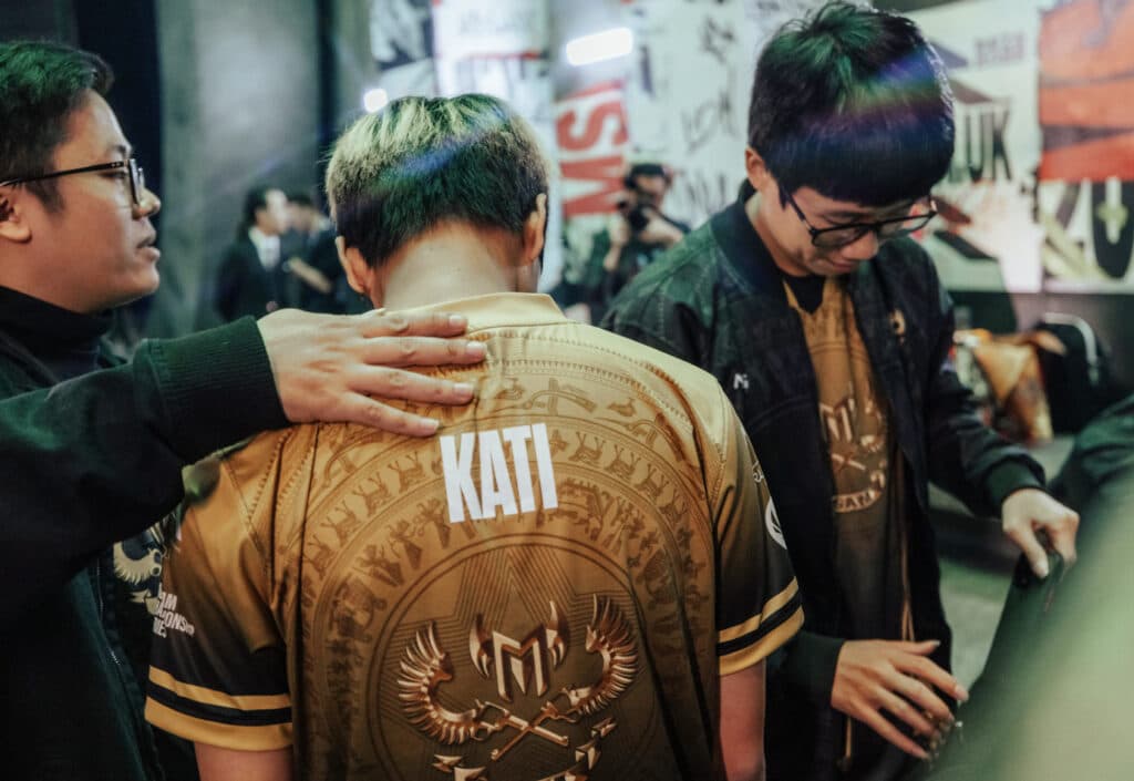 GAM Kati preparing to play the LLA team R7 for a shot at the bracket stage - image via Colin Young-Wolff/Riot Games