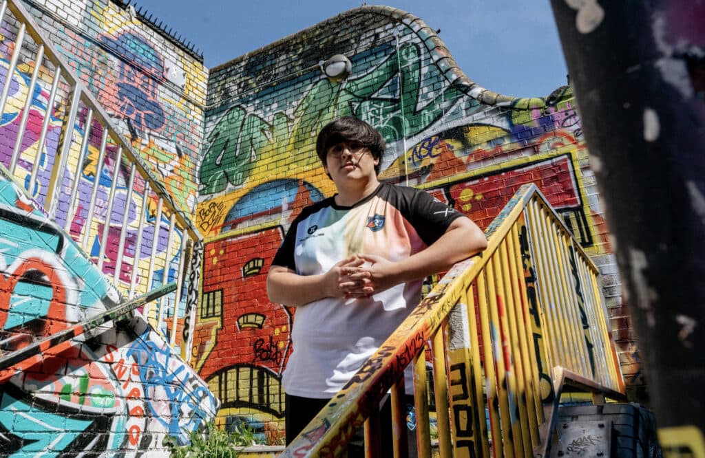 Ceo in front of London graffiti during MSI 2023 (Image via Gary Handley and Riot Games)
